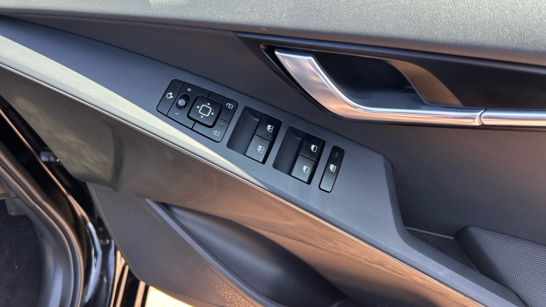 Kia Niro 150kW 3 65kWh 5dr Auto Electric Estate